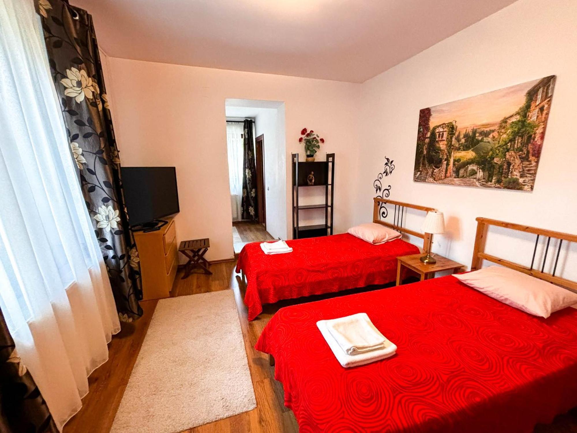 Conacul Bunicilor Hotel Novaci Ngoại thất bức ảnh