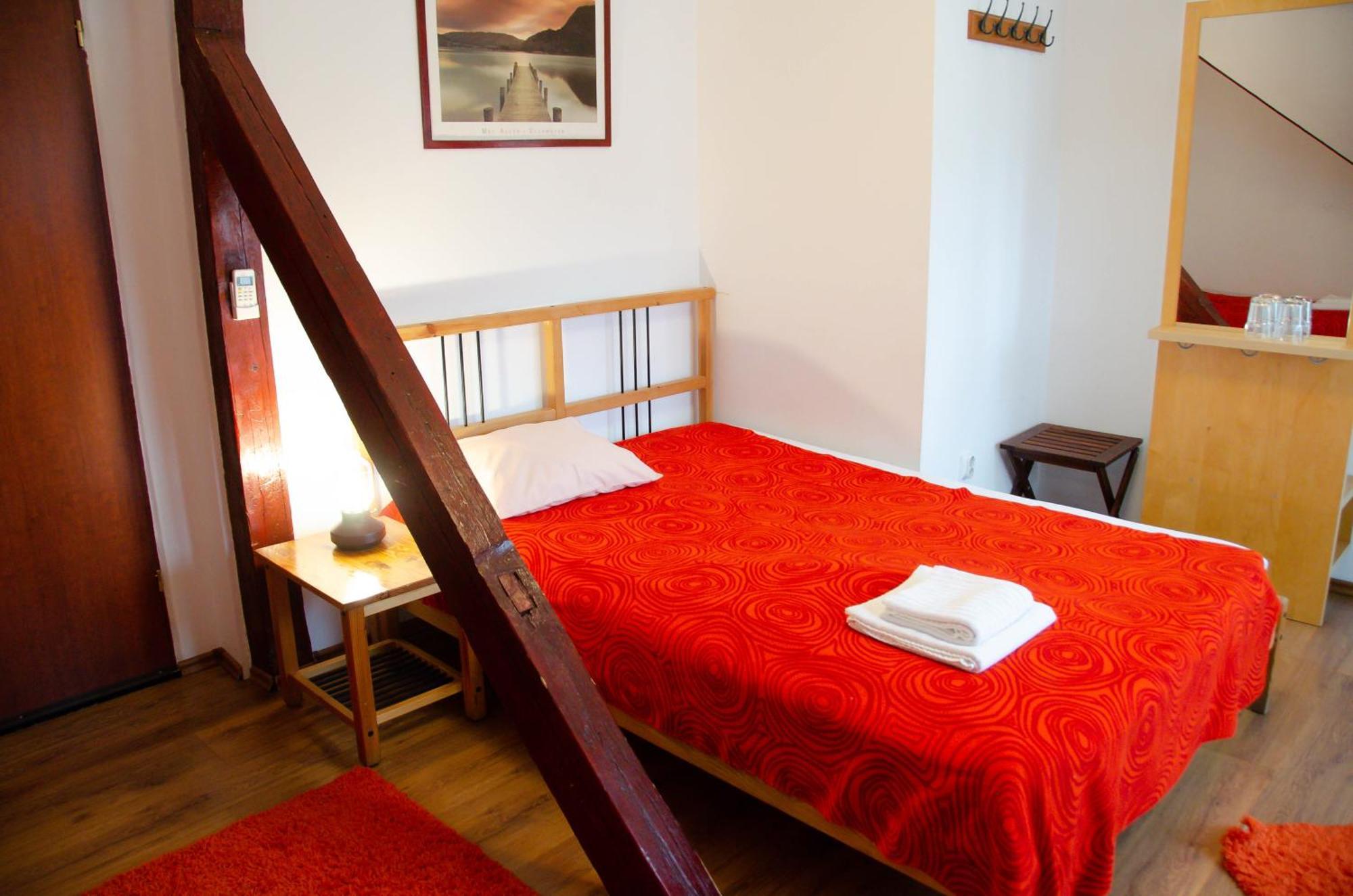 Conacul Bunicilor Hotel Novaci Ngoại thất bức ảnh