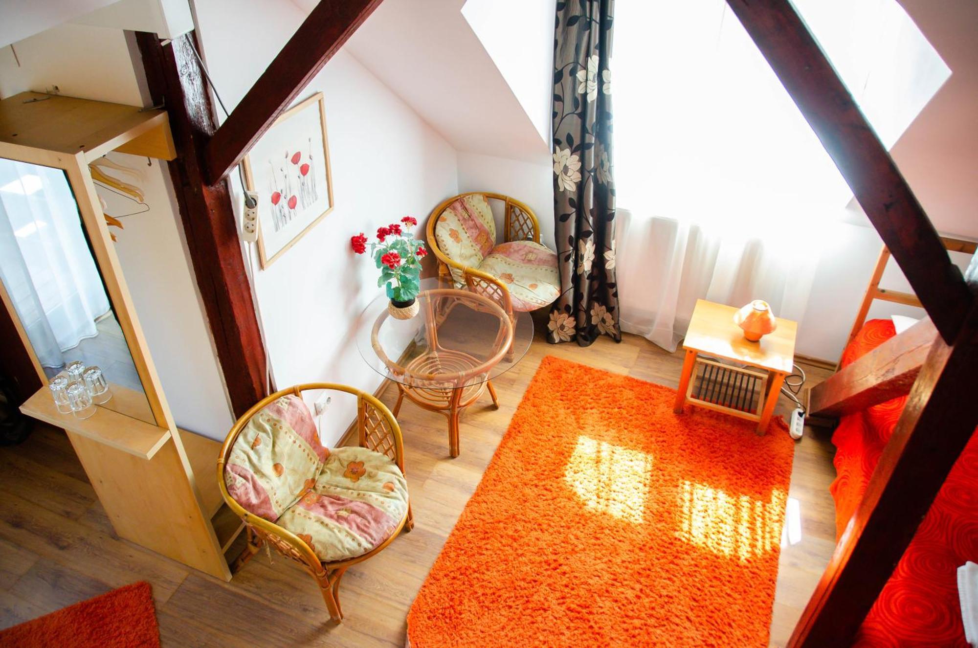 Conacul Bunicilor Hotel Novaci Ngoại thất bức ảnh